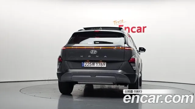 Hyundai Kona Kona (SX2) Бензин 2.0 2WD — Фото автомобиля 3