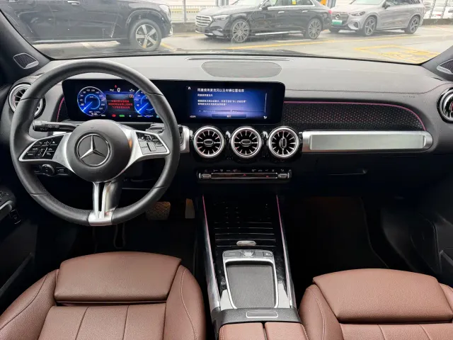 Mercedes-Benz EQB — Фото автомобиля 14