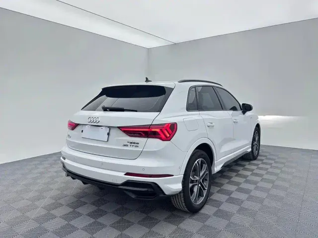 Audi Q3 — Фото автомобиля 6