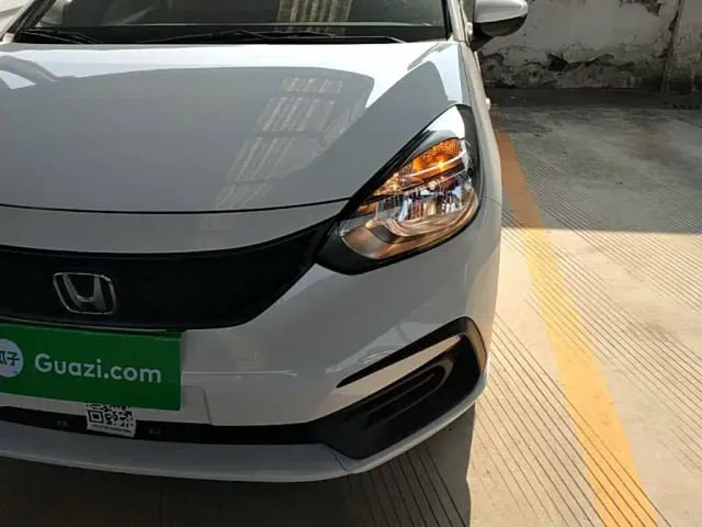 Honda Fit 2022 1.5L CVT Trend Sunroof Edition — Фото автомобиля 23