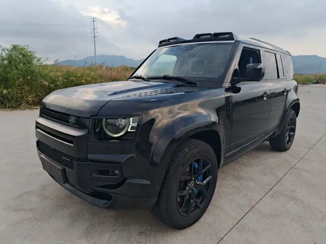 Фотография автомобиля — Land Rover Defender
