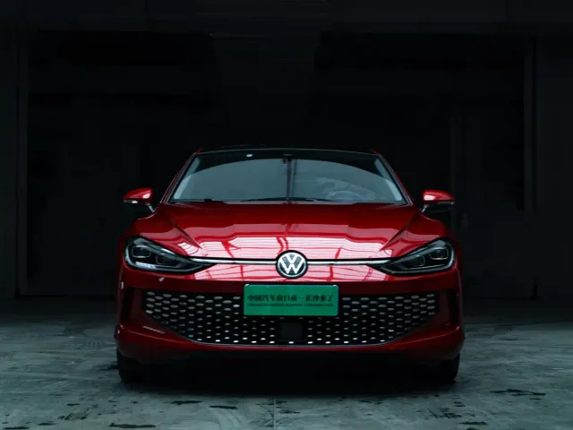 Volkswagen Lamando — Фото автомобиля 2