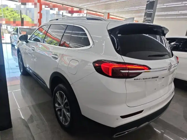 Buick Envision Plus — Фото автомобиля 4