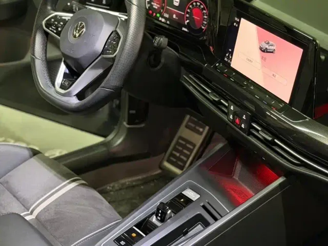 Volkswagen Golf 2023 Facelift 280TSI DSG R-Line Lite — Фото автомобиля 5
