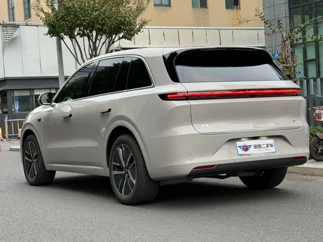 Li Auto L6 — Фото автомобиля 4
