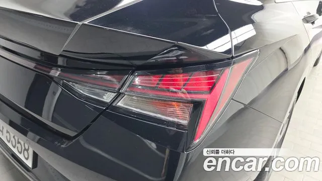 Hyundai AVANTE Avante (CN7) — Фото автомобиля 23