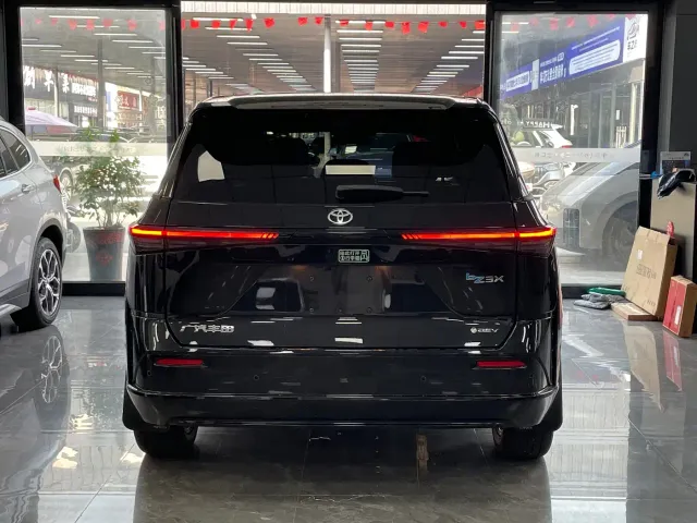 Toyota BoZhi 3X — Фото автомобиля 14