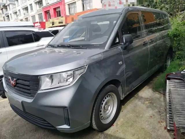 Фотография автомобиля — Wuling Zhengcheng