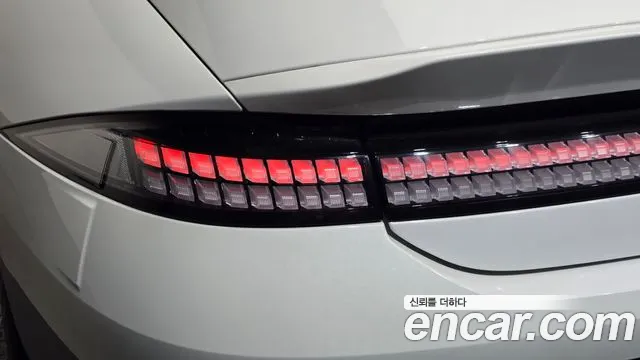 Hyundai Ioniq6 — Фото автомобиля 6