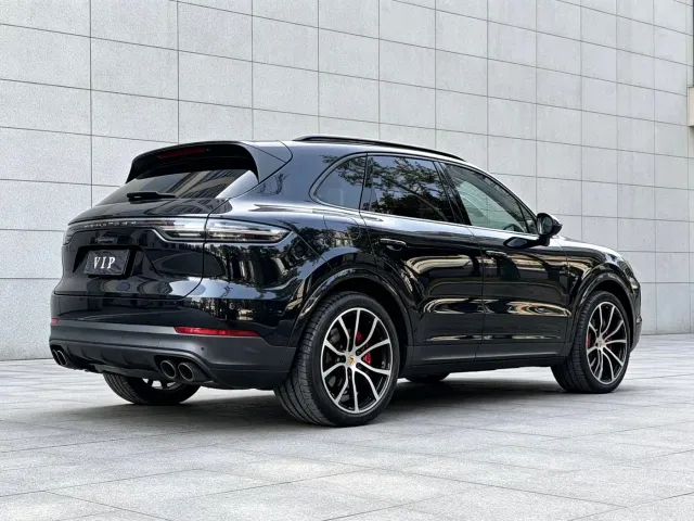 Porsche Cayenne — Фото автомобиля 2