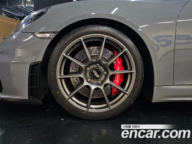 Porsche 718 — Фото автомобиля 6