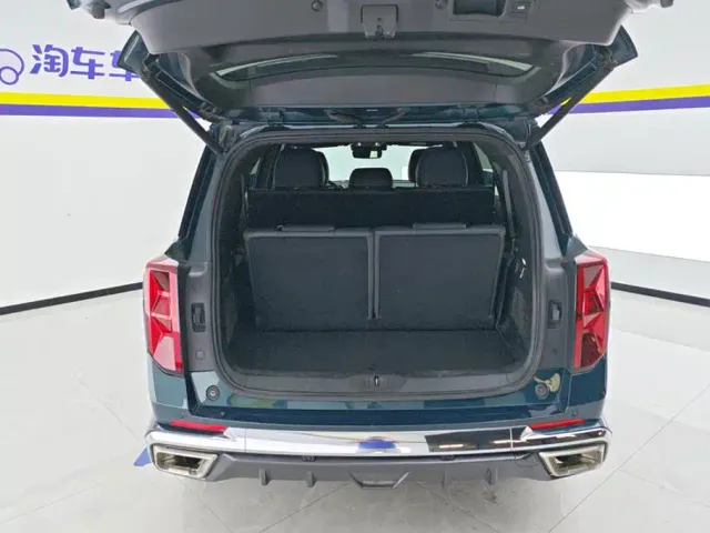 GAC Trumpchi GS8 — Фото автомобиля 4