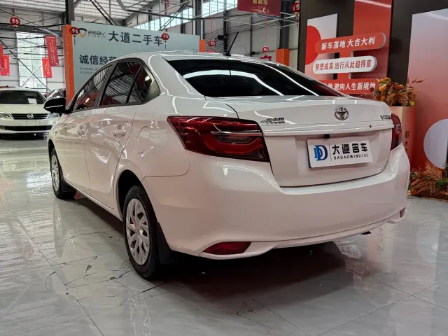 Toyota Vios — Фото автомобиля 5
