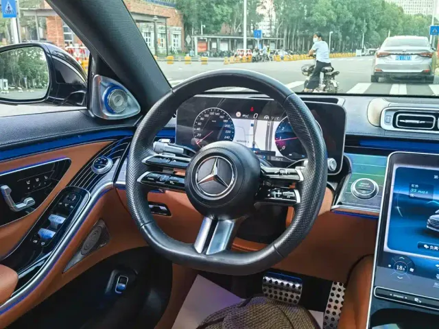 Mercedes-Benz S-Class — Фото автомобиля 11