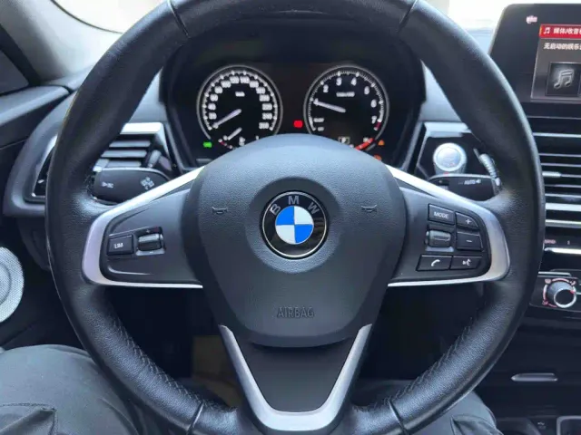 BMW 1 Series — Фото автомобиля 13