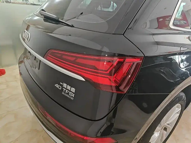Audi Q5L — Фото автомобиля 7