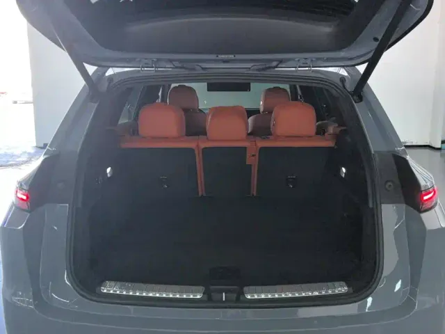 Li Auto L7 — Фото автомобиля 4