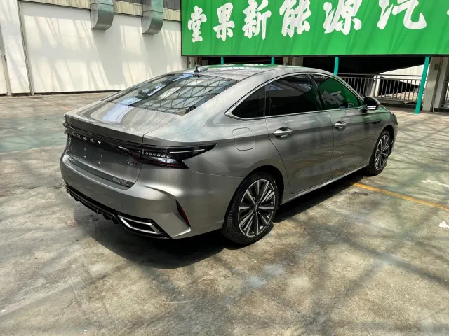 Chery Arrizo 8 — Фото автомобиля 9