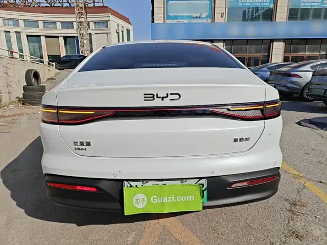 BYD Seal 05 DM-i — Фото автомобиля 5
