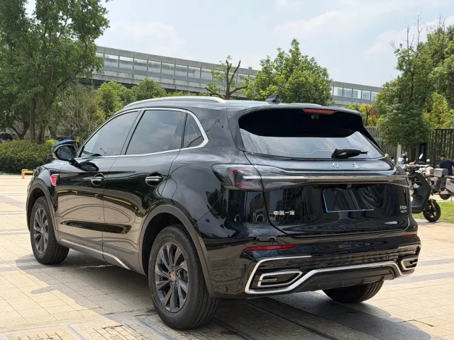 Hongqi HS5 — Фото автомобиля 18