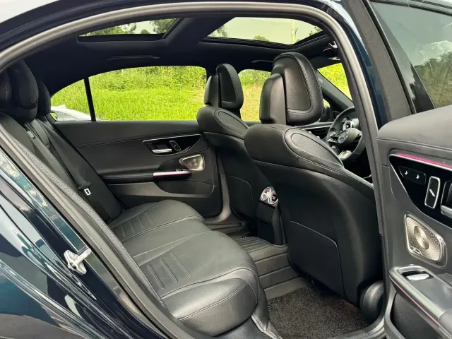 Mercedes-Benz Mercedes-Benz C-Class 2022 Facelift C 260 L Night Edition Sport — Фото автомобиля 10