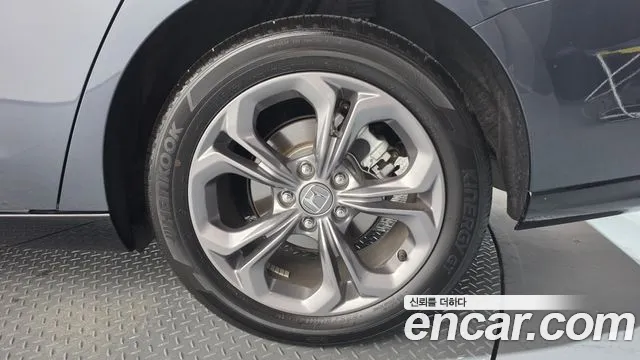 Honda Accord Generation 11 — Фото автомобиля 21