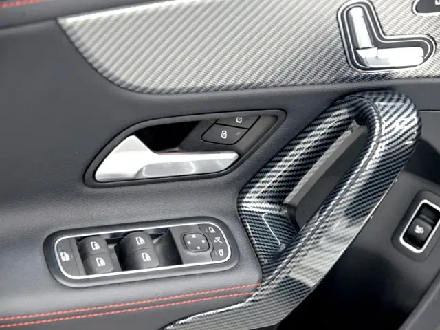 Mercedes-Benz A-Class — Фото автомобиля 7