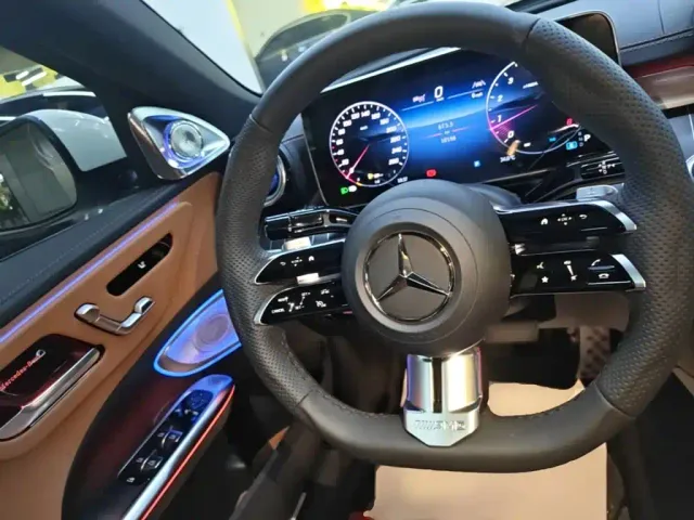 Mercedes-Benz C-Class — Фото автомобиля 10