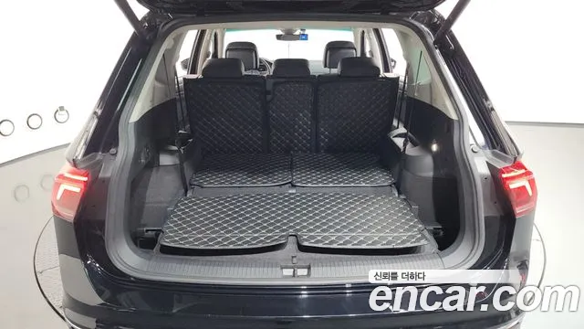 Volkswagen Tiguan — Фото автомобиля 19