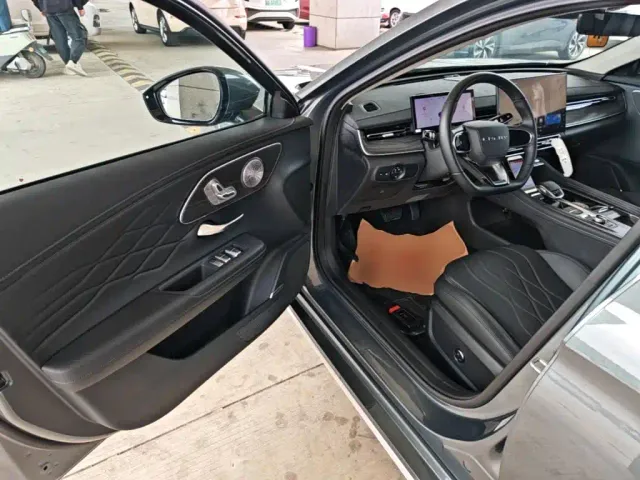Chery Arrizo 8 PRO — Фото автомобиля 11