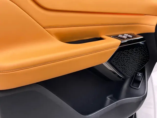 Geely Yizhen L380 — Фото автомобиля 17
