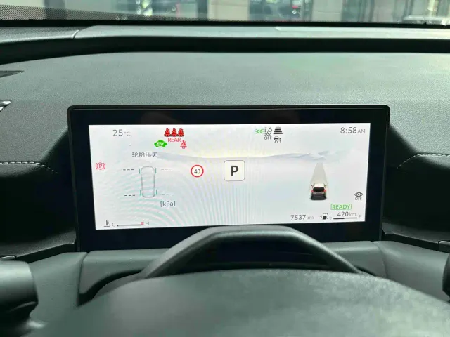 Toyota RAV4 — Фото автомобиля 6