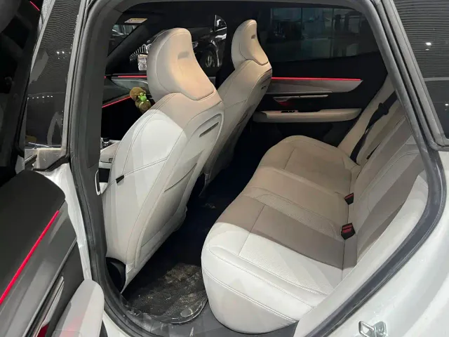 Xpeng P7 — Фото автомобиля 3