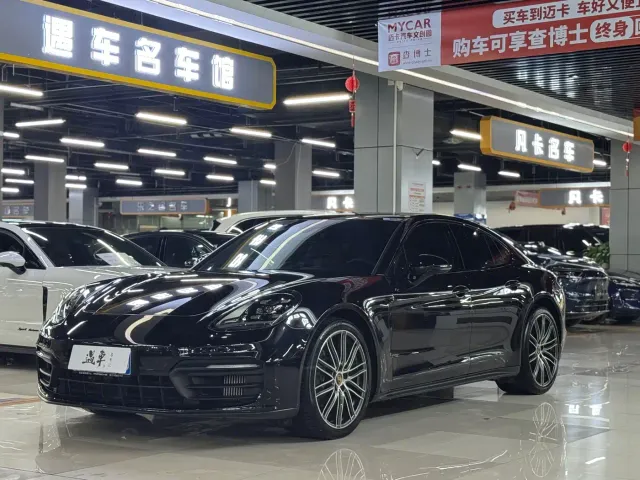 Фотография автомобиля — Porsche Panamera