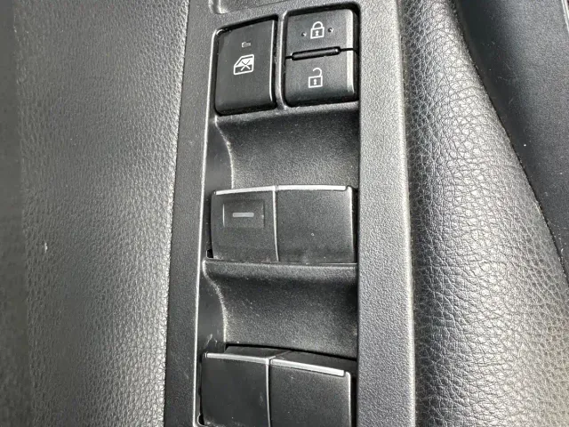 Toyota Corolla — Фото автомобиля 10