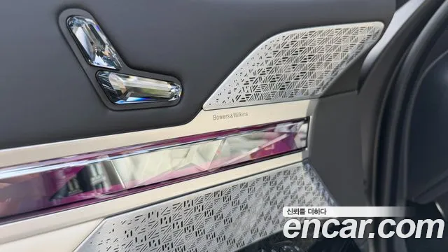 BMW i7 — Фото автомобиля 18