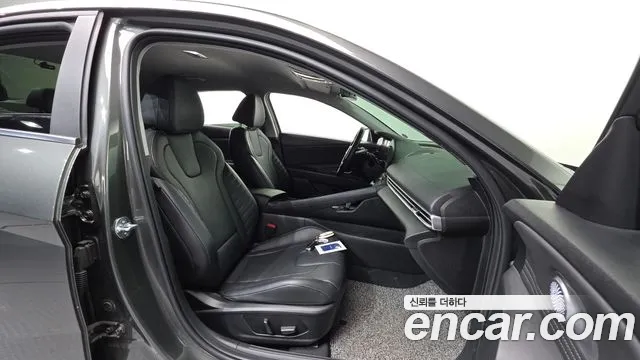 Hyundai AVANTE Avante (CN7) — Фото автомобиля 10