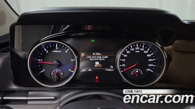 Kia Carnival Generation 4 — Фото автомобиля 8