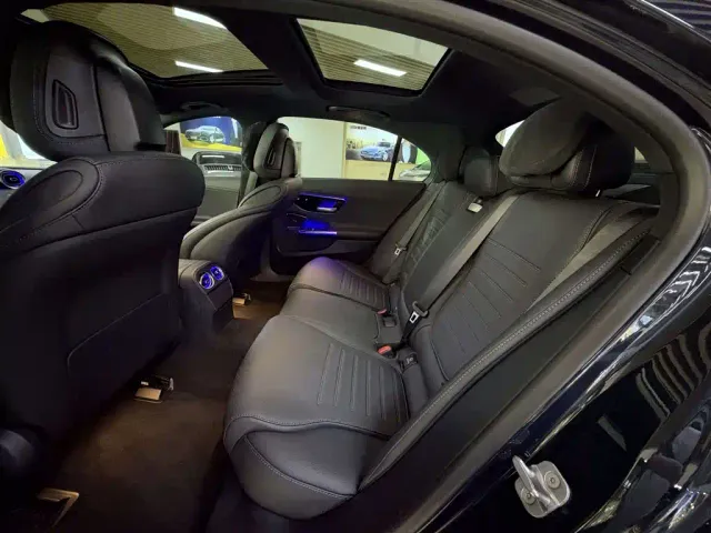 Mercedes-Benz C-Class — Фото автомобиля 5