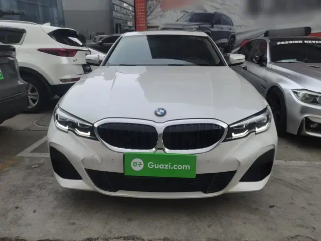 BMW 3 Series — Фото автомобиля 2