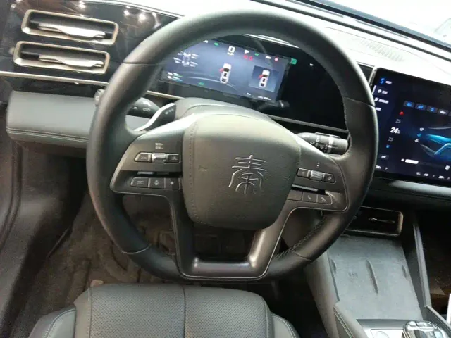 BYD Qin L — Фото автомобиля 11