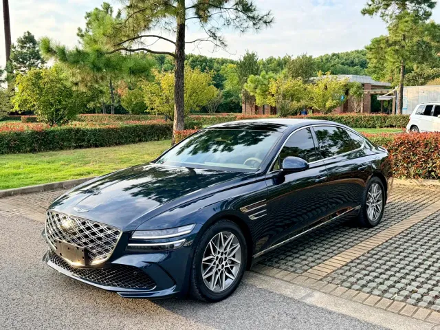 Фотография автомобиля — Genesis G80