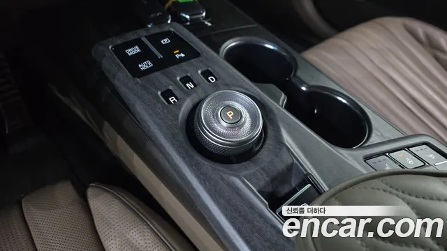 Kia K8 Hybrid — Фото автомобиля 12