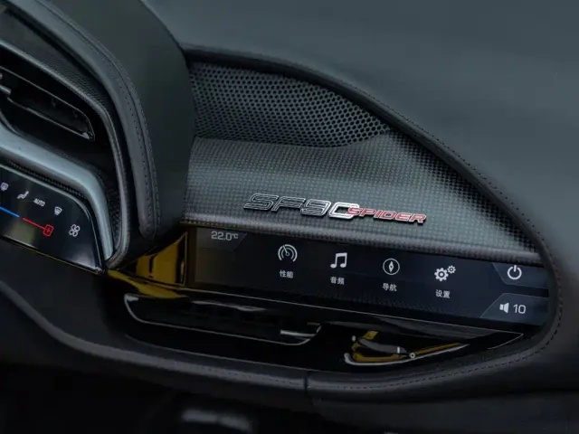 Ferrari SF90 — Фото автомобиля 13