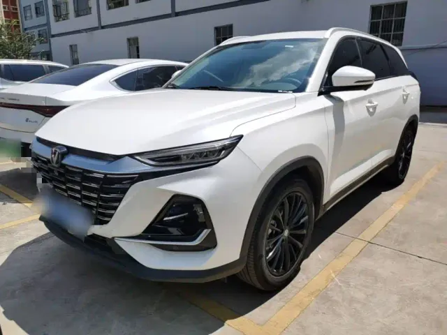 Фотография автомобиля — Changan CS75