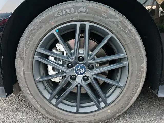 BYD Han — Фото автомобиля 3