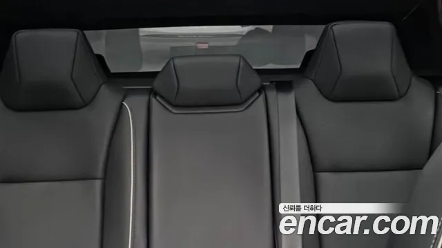 Tesla Cybertruck — Фото автомобиля 9