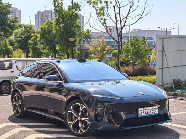 Nio ET5 Touring — Фото автомобиля 3
