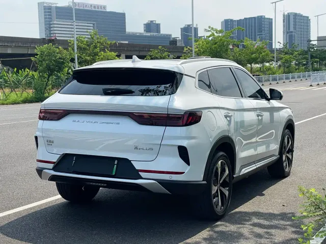 BYD Song PLUS — Фото автомобиля 9