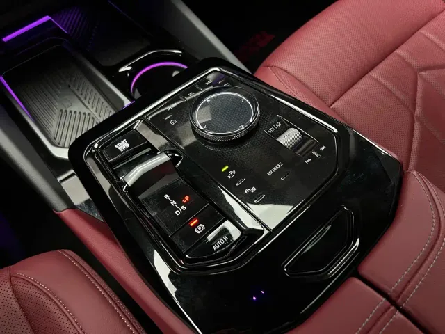 BMW 5 Series — Фото автомобиля 15